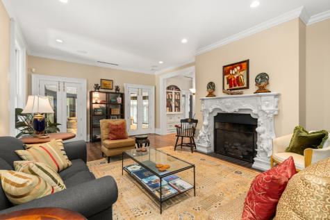 201 Scottswood Road Riverside IL 60546