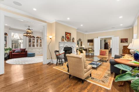 201 Scottswood Road Riverside IL 60546