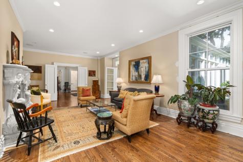 201 Scottswood Road Riverside IL 60546