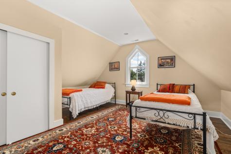 201 Scottswood Road Riverside IL 60546