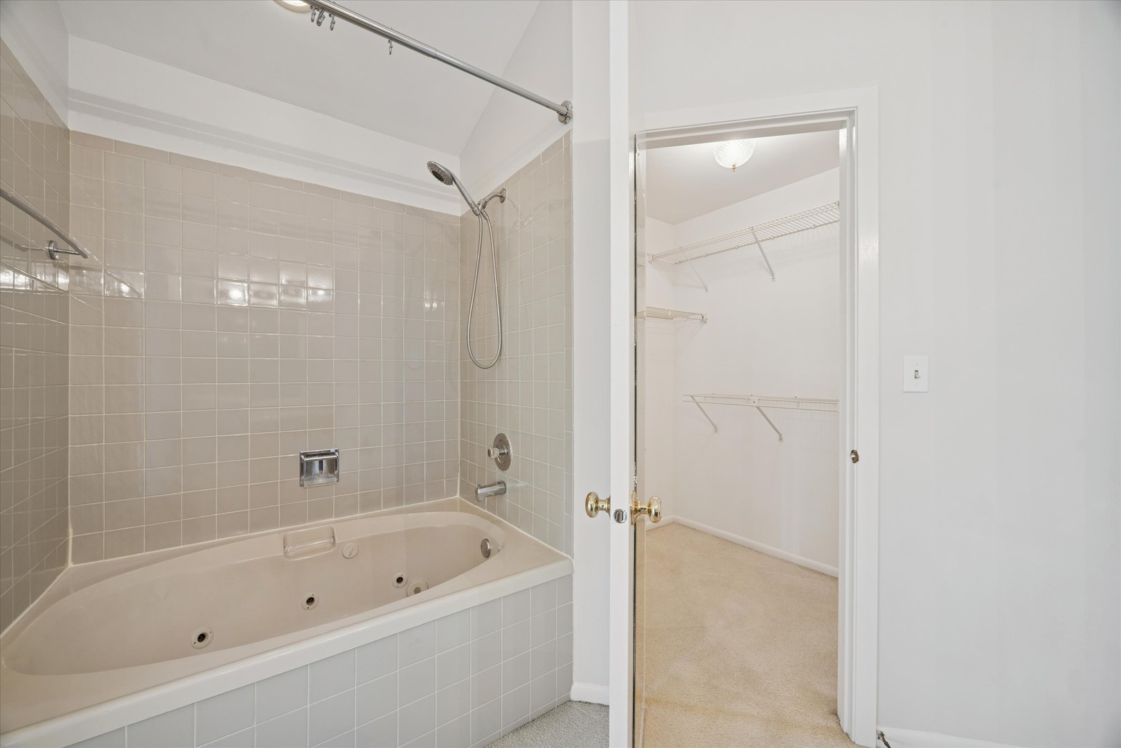 8032 Wildwood Lane Darien IL 60561