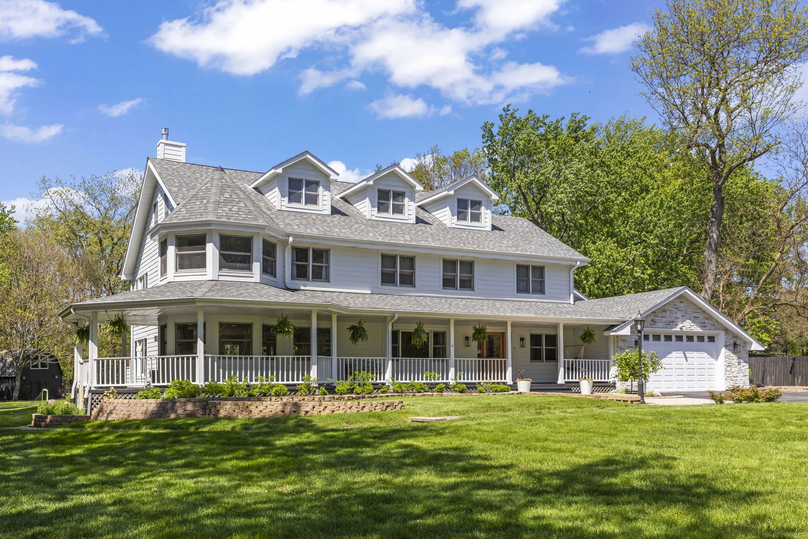 8S452 Bell Drive Naperville IL 60565