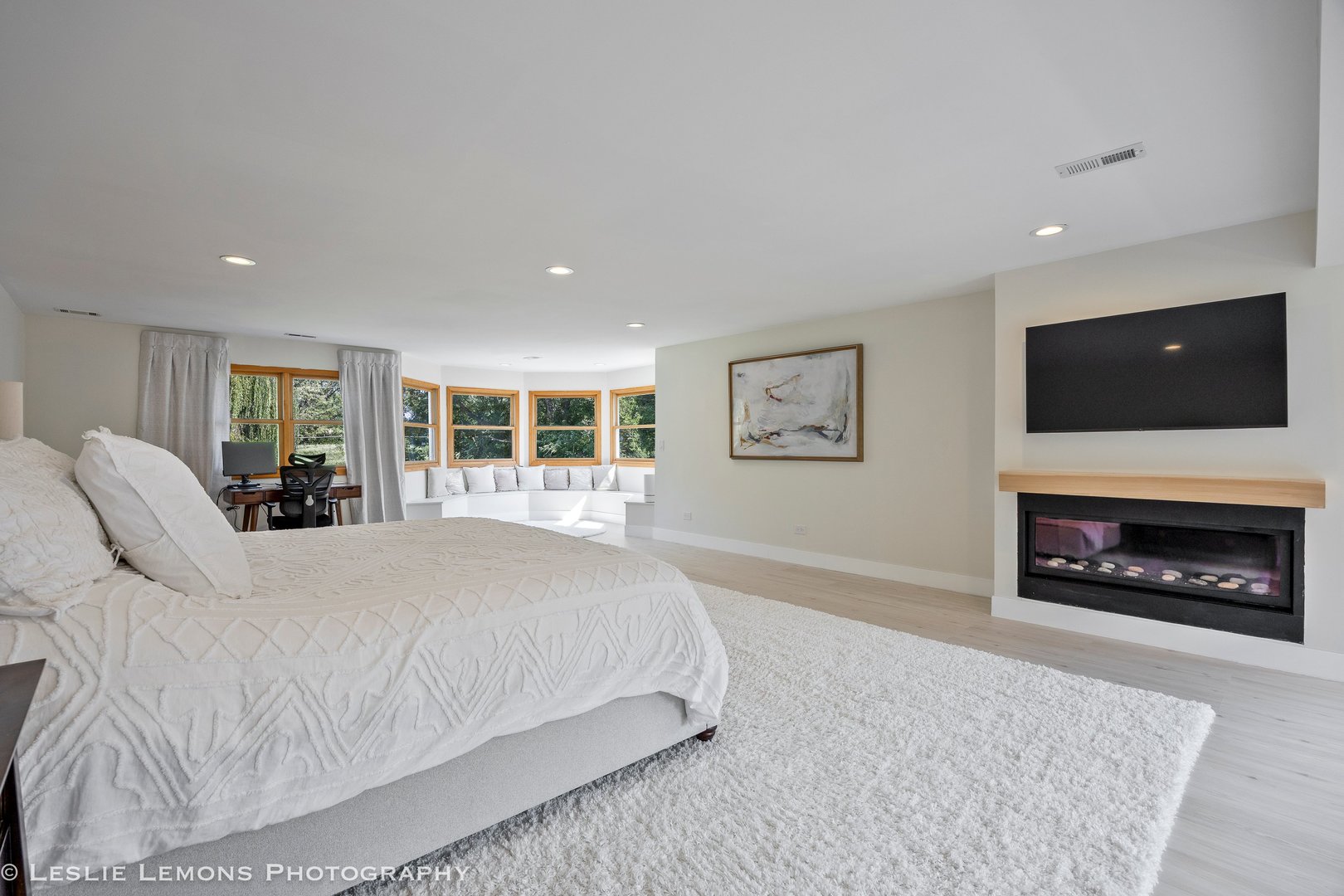 8S452 Bell Drive Naperville IL 60565