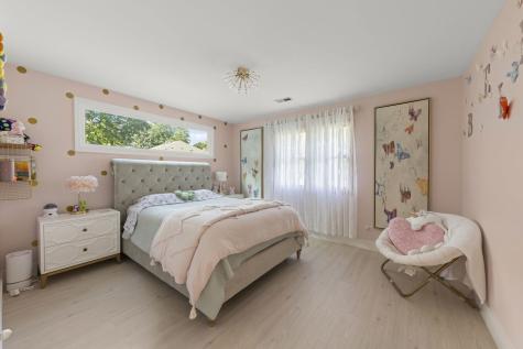 8S452 Bell Drive Naperville IL 60565