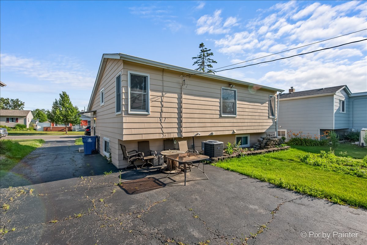 538 Harold Avenue Glendale Heights IL 60139