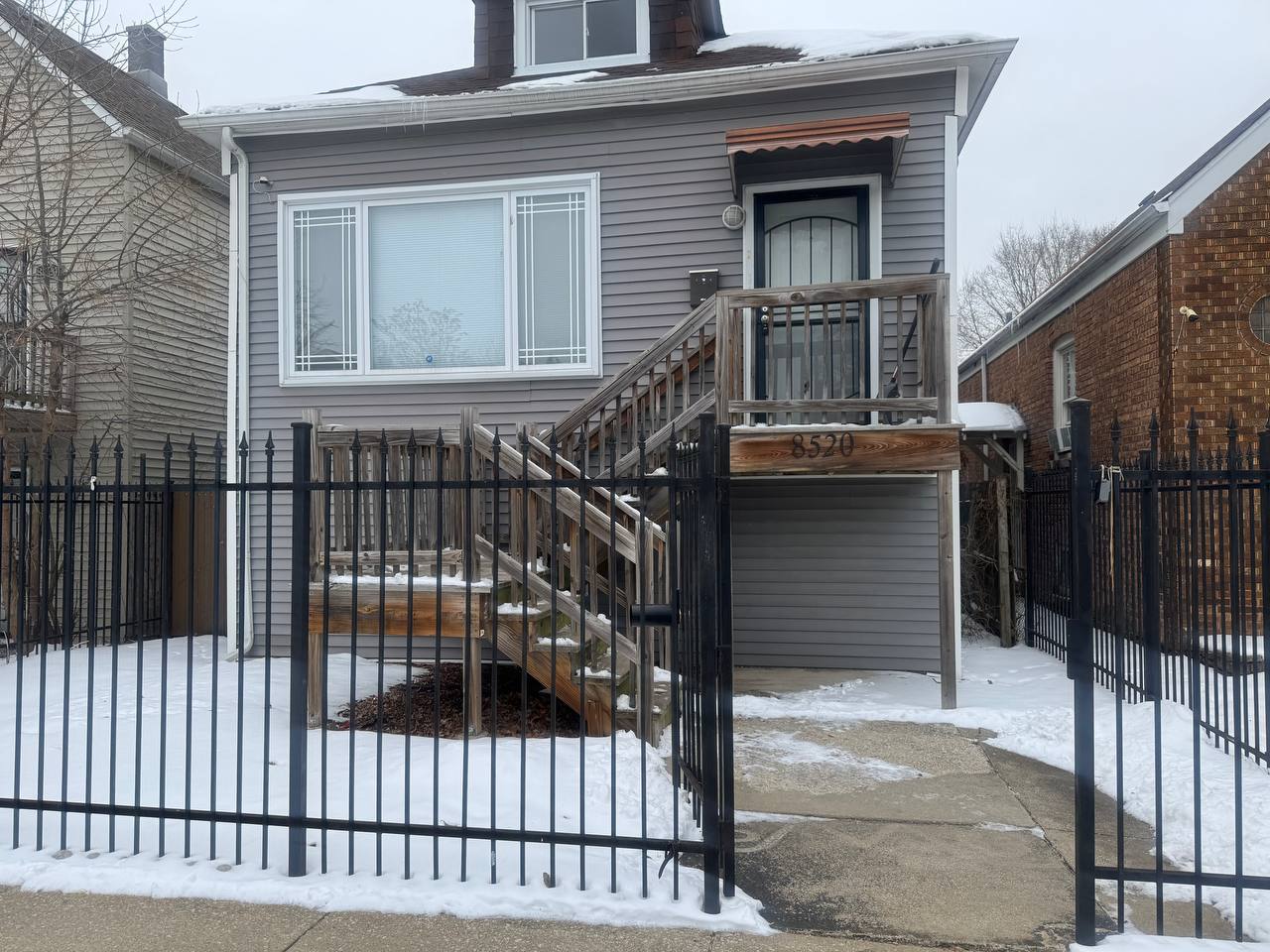 8520 South Kingston Avenue Chicago IL 60617