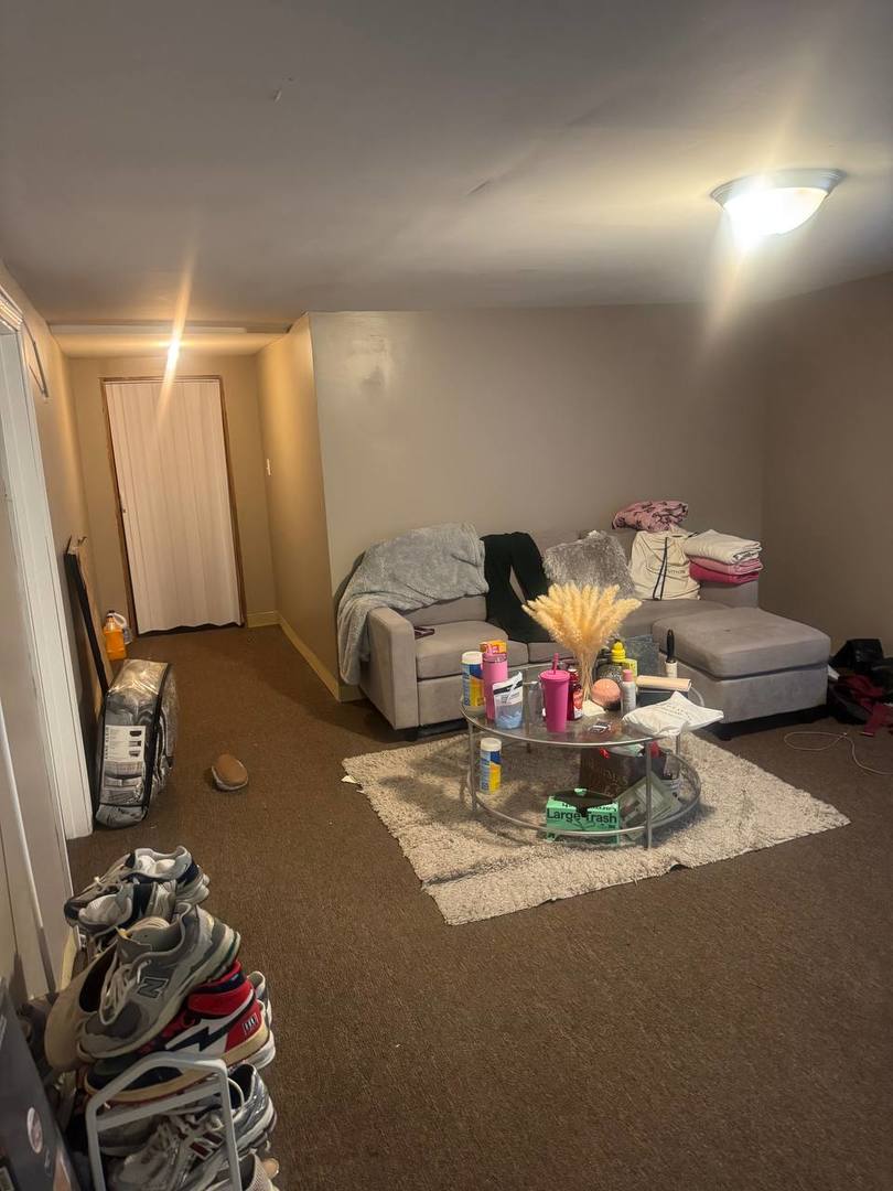 8520 South Kingston Avenue Chicago IL 60617