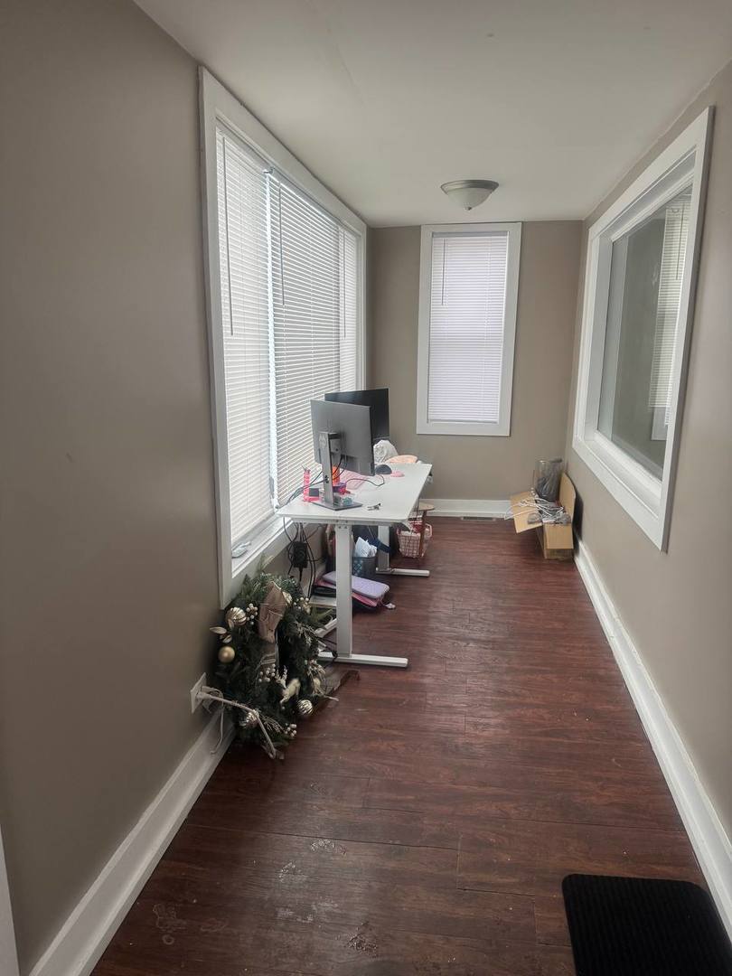 8520 South Kingston Avenue Chicago IL 60617