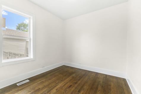 15818 Willard Avenue Harvey IL 60426