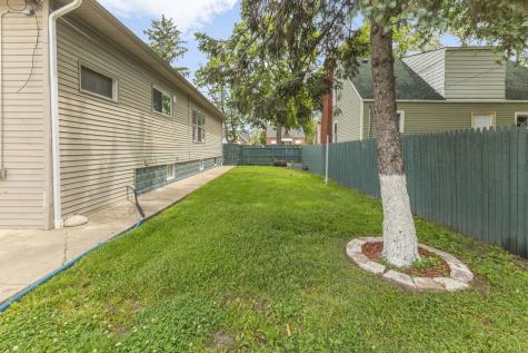 15818 Willard Avenue Harvey IL 60426