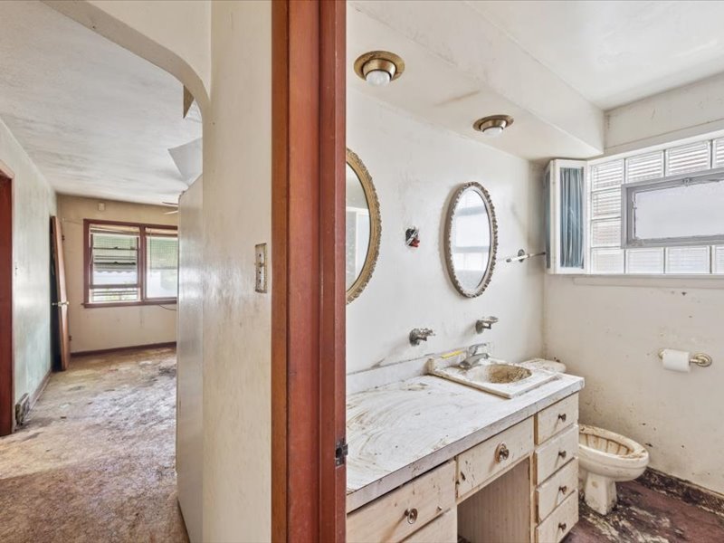 12651 South Harvard Avenue Chicago IL 60628