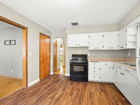1521 Chelsea Avenue Rockford IL 61107