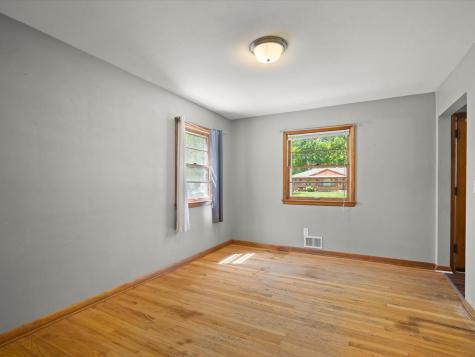 1521 Chelsea Avenue Rockford IL 61107
