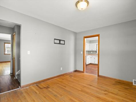 1521 Chelsea Avenue Rockford IL 61107