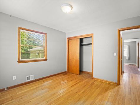 1521 Chelsea Avenue Rockford IL 61107