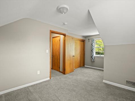 1521 Chelsea Avenue Rockford IL 61107