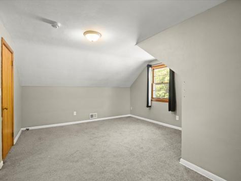 1521 Chelsea Avenue Rockford IL 61107
