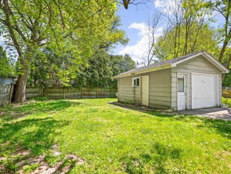 1521 Chelsea Avenue Rockford IL 61107