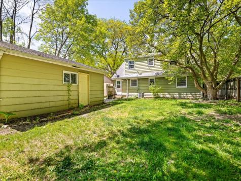 1521 Chelsea Avenue Rockford IL 61107
