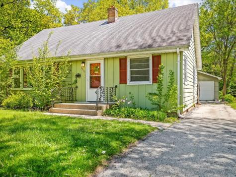 1521 Chelsea Avenue Rockford IL 61107