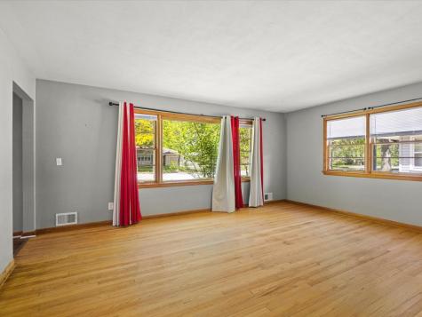 1521 Chelsea Avenue Rockford IL 61107