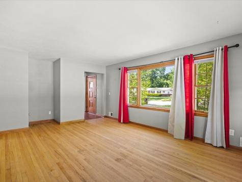 1521 Chelsea Avenue Rockford IL 61107