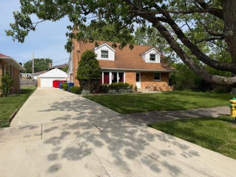 700 South Gretta Avenue Waukegan IL 60085