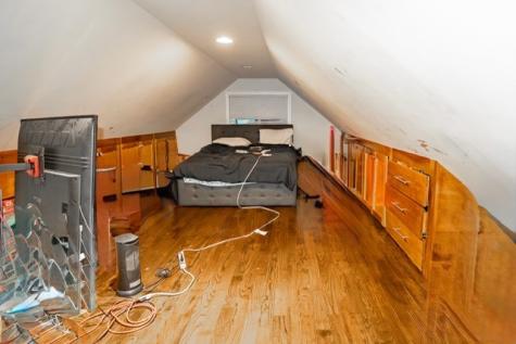 2711 North Marmora Avenue Chicago IL 60639