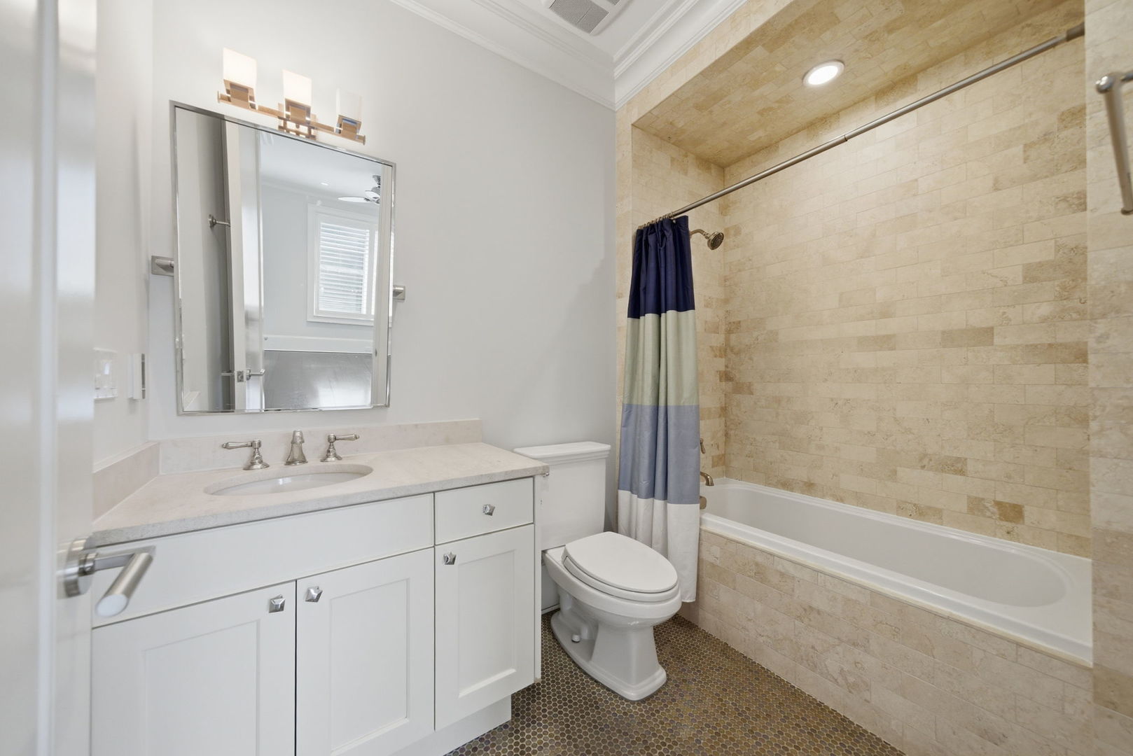2658 North Mildred Avenue Chicago IL 60614