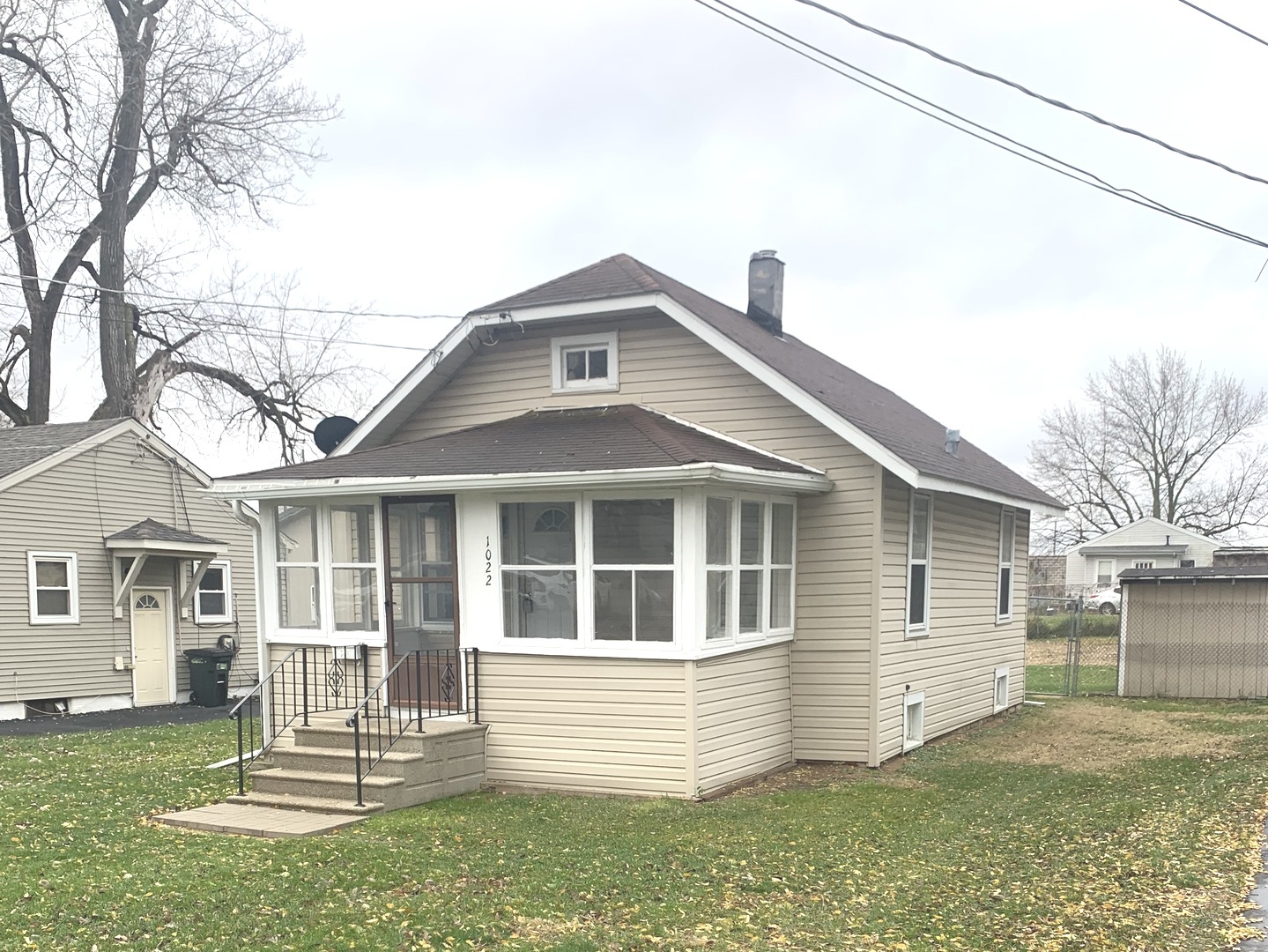 1022 Sill Avenue Aurora IL 60506
