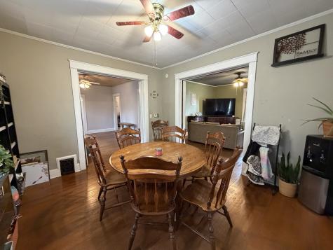 419 North Plum Street Farmer City IL 61842