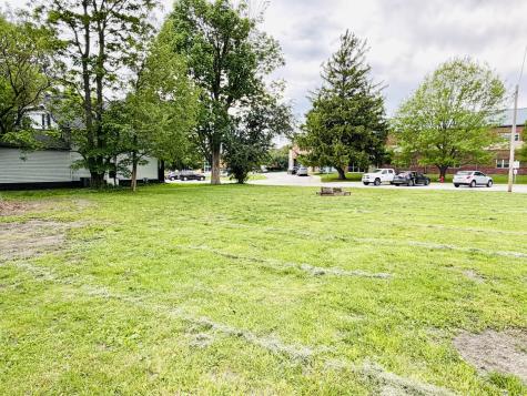 419 North Plum Street Farmer City IL 61842