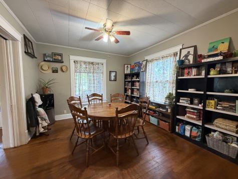 419 North Plum Street Farmer City IL 61842