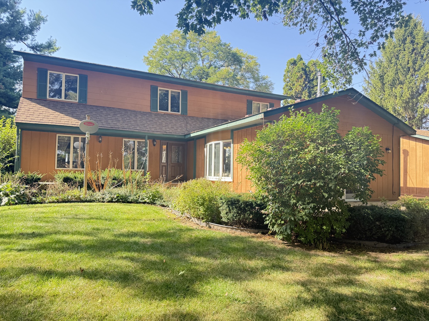 15758 County Line Road Capron IL 61012