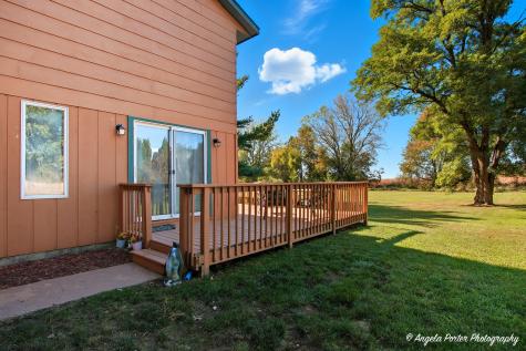15758 County Line Road Capron IL 61012