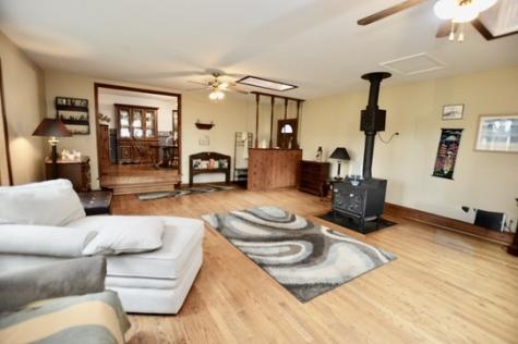 15758 County Line Road Capron IL 61012
