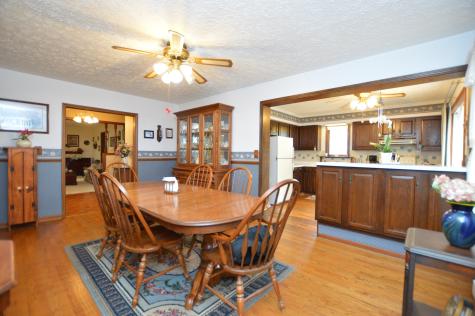 15758 County Line Road Capron IL 61012