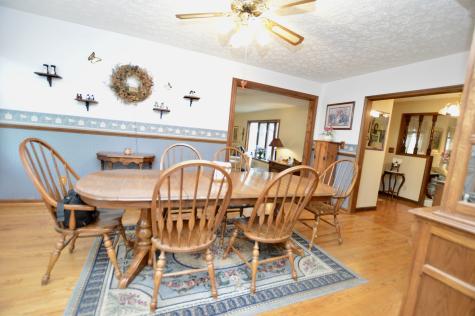 15758 County Line Road Capron IL 61012