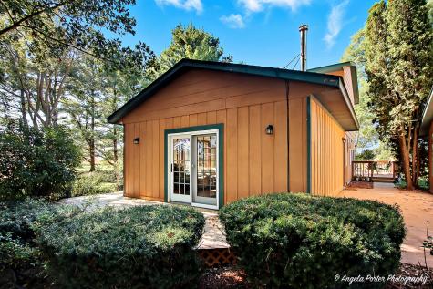 15758 County Line Road Capron IL 61012