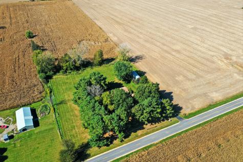 15758 County Line Road Capron IL 61012