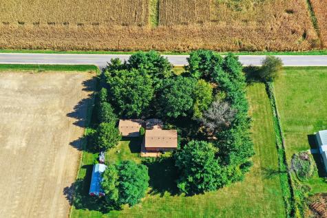 15758 County Line Road Capron IL 61012