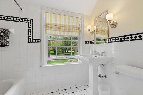 2404 Braeburn Avenue Flossmoor IL 60422