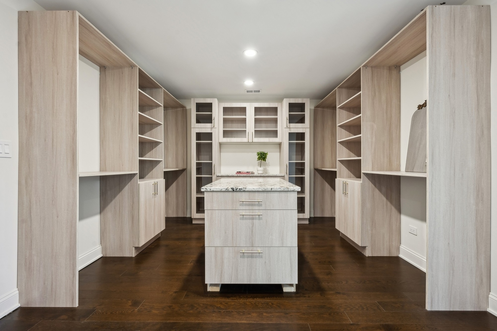 4730 South Greenwood Avenue Chicago IL 60615