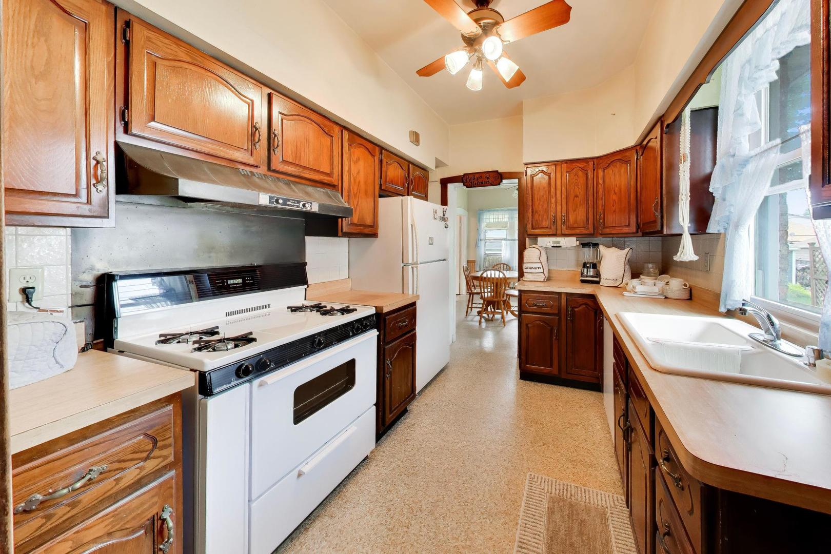 6122 North Newburg Avenue Chicago IL 60631