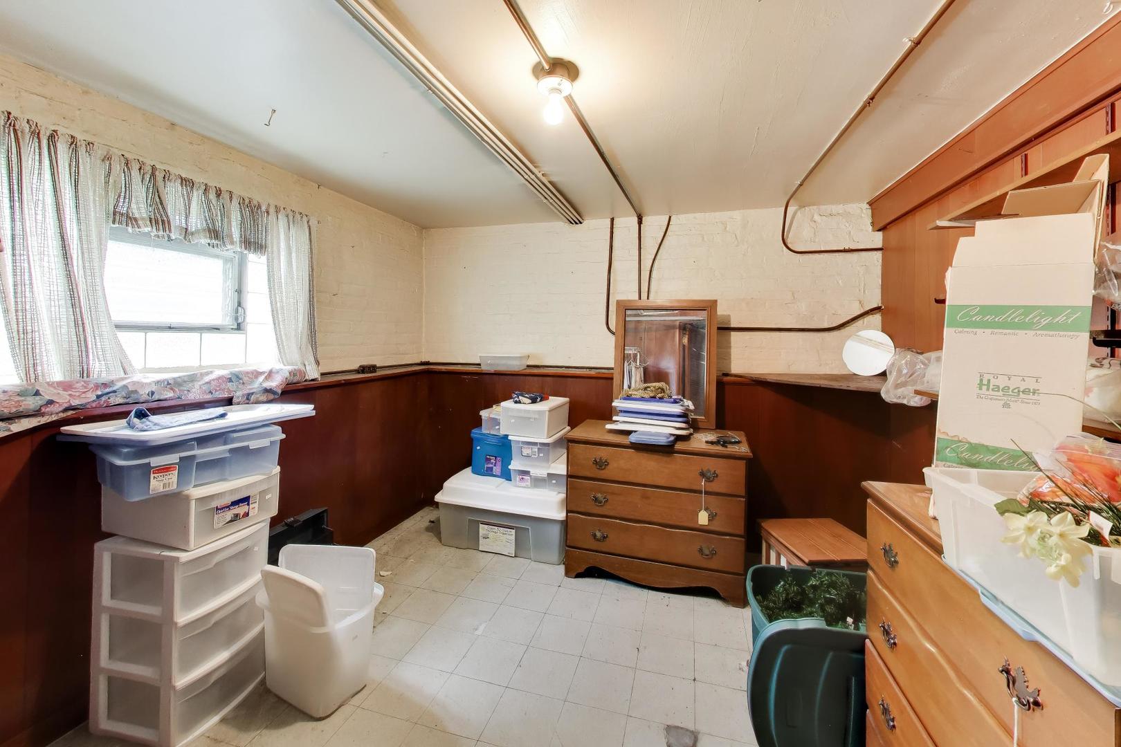 6122 North Newburg Avenue Chicago IL 60631