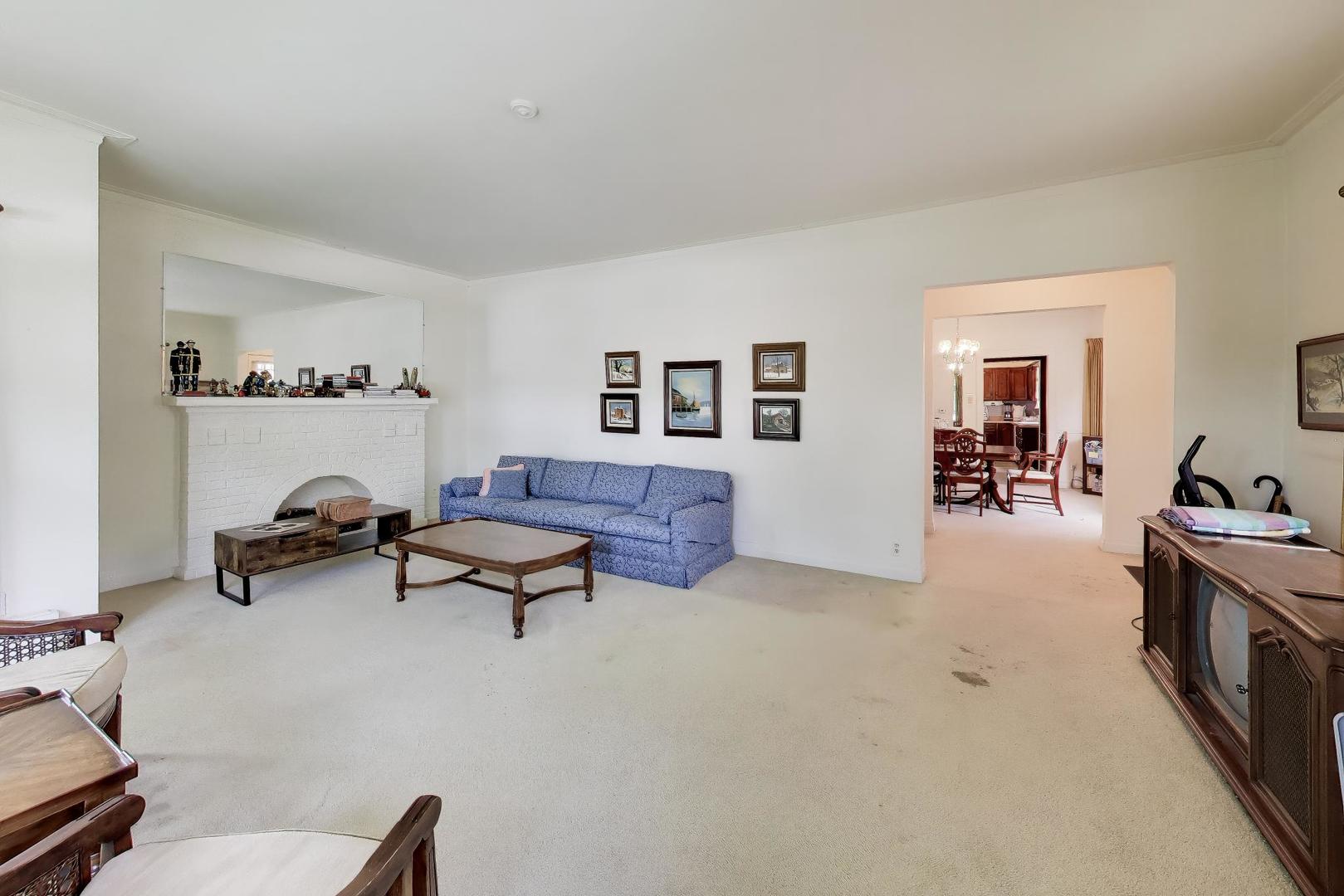 6122 North Newburg Avenue Chicago IL 60631