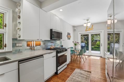 2724 Simpson Street Evanston IL 60201