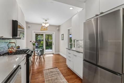 2724 Simpson Street Evanston IL 60201