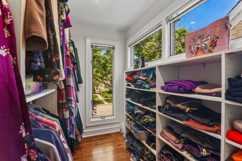 2724 Simpson Street Evanston IL 60201