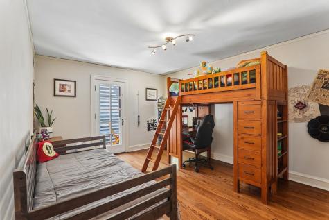 2724 Simpson Street Evanston IL 60201